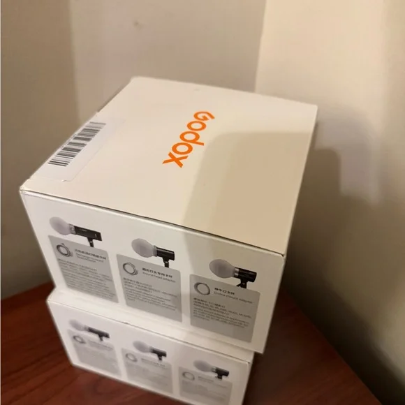 Godox flash diffuser comes with adapters never been used